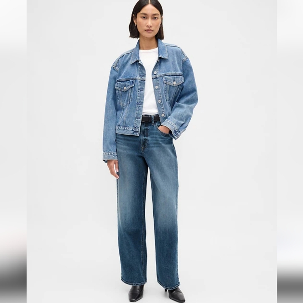 GAP Women's High-Rise Wide-Leg Jeans in Medium Blue